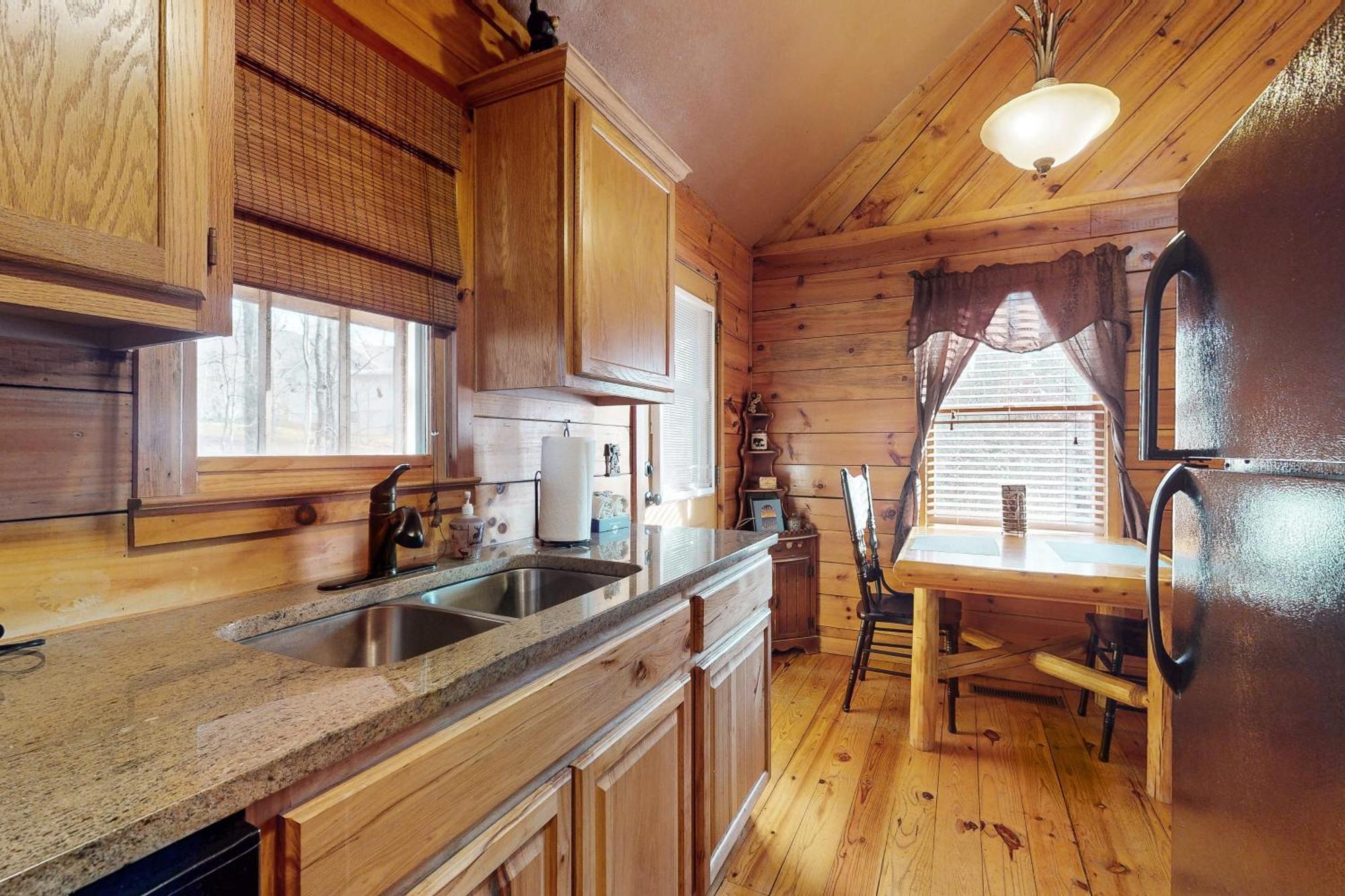 Pine Tree Lodge Sautee Nacoochee Exterior photo